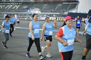 BIB: 13255, 1616, 131, 16179
                            <button type="button" onclick="openModal(10711173)" class="btn btn-primary btn-sm float-right btn-popup" data-toggle="modal" data-target=".modal-high-quality">
                        <i class="fas fa-shopping-cart"></i> Add to Cart
                    </button>
                                            <button type="button" onclick="isThisMe(10711173, true)" class="btn btn-success btn-sm float-right btn-popup btn-isme hidden" data-toggle="tooltip" data-placement="bottom" title="นี่คือรูปของคุณใช่ไหม คลิกที่นี่เพื่อเอาเข้าอัลบั้ม">
                        <i class="fas fa-plus"></i> Add to album
                    </button>
                    <button type="button" onclick="isThisMe(10711173, false)" class="btn btn-warning btn-sm float-right btn-popup btn-isnotme hidden">
                        <i class="fas fa-ban"></i> Remove from album
                    </button>